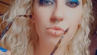 Cute girl  bad little pussy