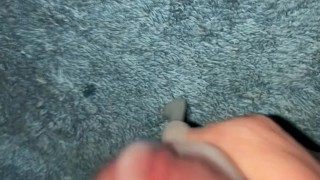 daily jerk off 16/30 - edging and shooting a load - jerk off challenge