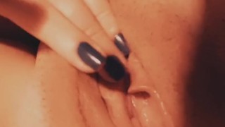 Kitten plays with kitty 😈