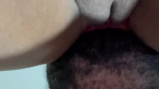 Me encanta como este cabron dominicano me saca mi lechita