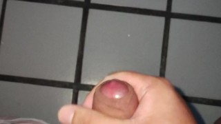 Me masturbo y me vengo bien rico🔥💦.