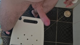 Дрочу хуй на камеру, помогите девочки