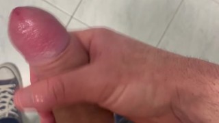 Que rico es tocarse con aceite de almendras