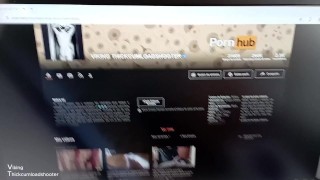 Potente corrida pringosa gimiendo sobre mi pc mirando mi propio perfil en PH! Estaba muy cachondo!