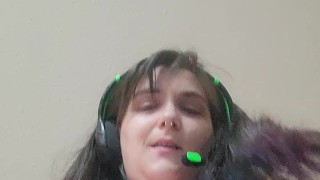 Couldn't help fucking myself in the middle of my gaming session