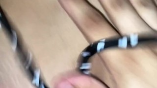 A mi novia le encanta meterse mi polla