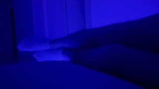 JUGANDO CON MI RICA VERGA Y UNA BOMBA DE VACÍO