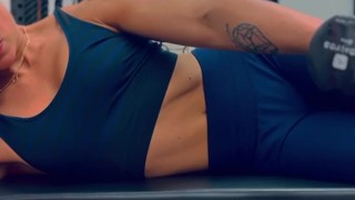 I'm getting sexy at the gym lying on my side