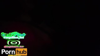 CHICA tetas grandes me pide ser su uber, la pongo a mamar mientras que conduzco videos porno xxx