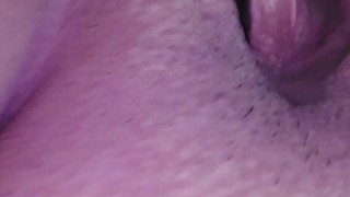 Mommy has to pee 🫦💦