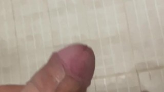 Siempre me corro al bañar