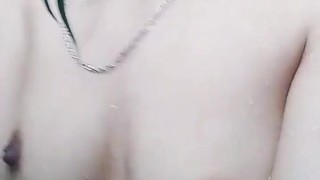 Hola vv te másturbas conmigo