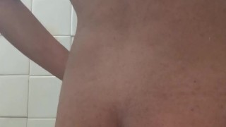 Femboy spank his ass:3