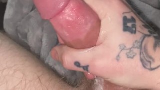 6 inch White throbbing e boy rubbing til cum
