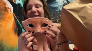 I show you all of my cosplay items to prove it‘s ALL FAKE!!! (And I do it naked!) 😉💚