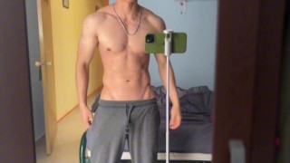 I like the gym and DANCING NAKED