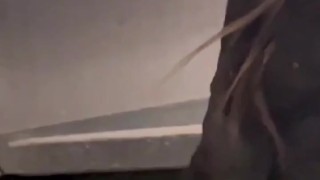 Bionda sega sconosciuto nel parcheggio del supermercato!