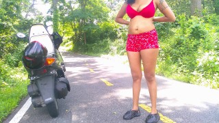 WALKING AROUND BIKE TRAL PARK NAKED SOLO FEMALE EBONY BIG TITS CAUGHT