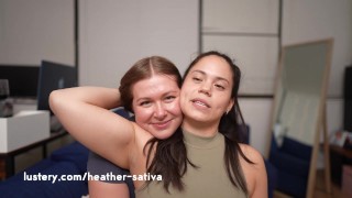 Scissoring Amateur Lesbians Share A Vibrator - Lustery